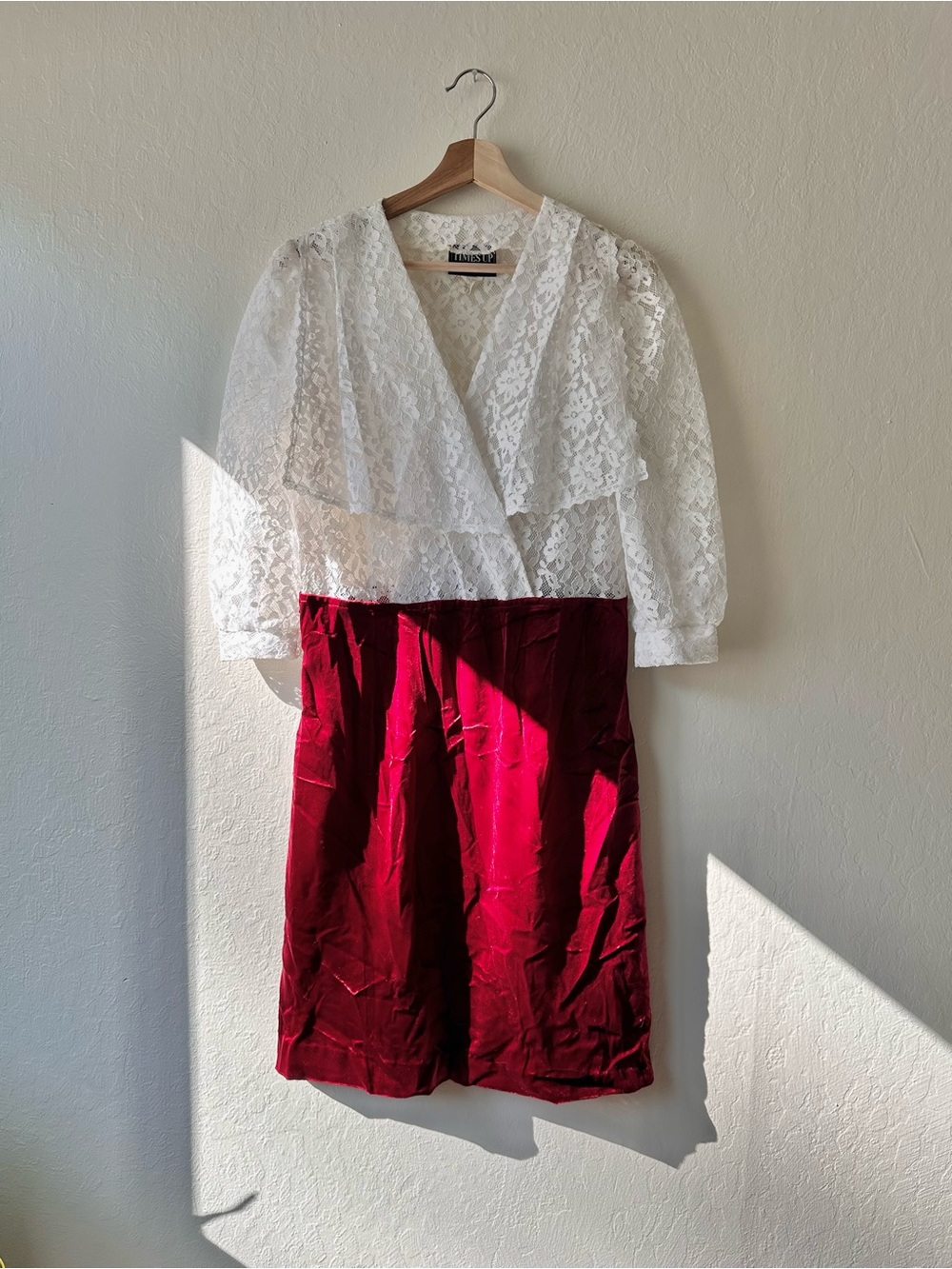 Vintage 80s times up le temps cocktail dress women’s large sheer lace red velvet